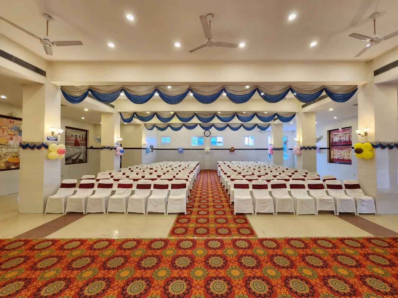 Stage with a lilac flower wall